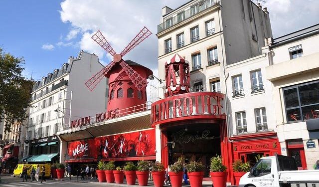 Au Pont Rouge, Saint Petersburg, Russia Cheungvogl – World-Architects