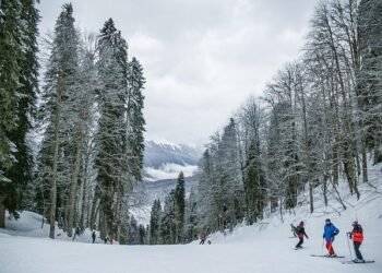 People enjoy themselves at indoor ski resort in Changsha – English.gov.cn