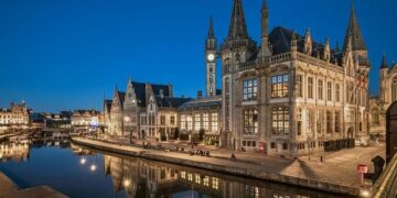 Topping Paris and Rome, this is the world’s most romantic city – ynetnews