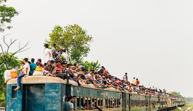 Dhaka Metro: The First Metro Train Just Opened in Bangladesh – The World Economic Forum
