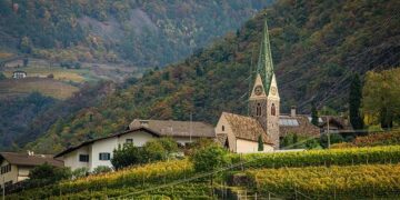 Vineyards and grape harvests near Santiago you’ll love! – Chile Travel