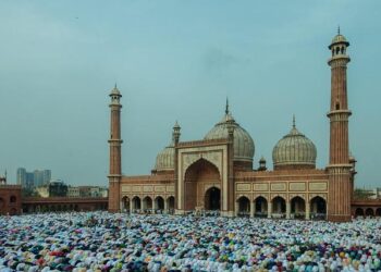 People attend prayers to celebrate Eid al-Fitr in Yaounde, Cameroon – Xinhua