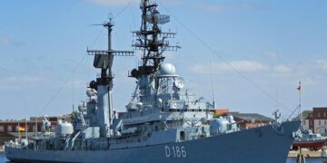 Chinese Navy’s New Type 055 Destroyers Join Taiwan-focused Command – USNI News