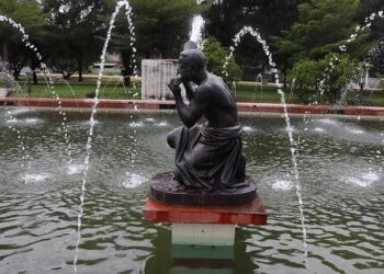 A local architect’s guide to Accra, Ghana, a city that’s spicy, colourful and loud – wallpaper.com