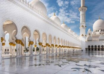 Abu Dhabi’s Edge in Weathering the Hormuz Shutdown – Bloomberg.com