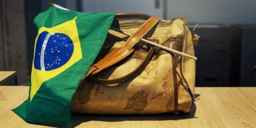 Bolsonaro leaves hospital post-surgery and returns to jail in Brazil’s capital – PBS