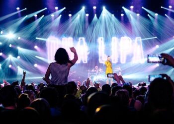 Dua Lipa releases Mexico City concert film, live album from her ‘Radical Optimism’ tour – 95.3 X95