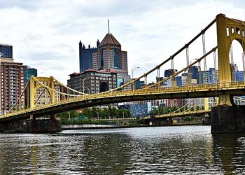 Pittsburgh Steelers to play game in Paris, France as part of NFL international series – CBS News