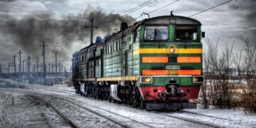 Steam train ice sculpture wows Harbin ice festival – China Daily