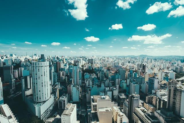 Sao Paulo Battles Floods and Drought At the Same Time – Bloomberg.com