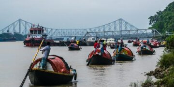 At least 12 dead as record rain floods India’s Kolkata – NBC News