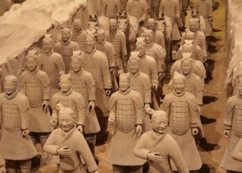 China’s Famed Terracotta Warriors Damaged by Museum Visitor – Artnet News