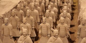 China’s Famed Terracotta Warriors Damaged by Museum Visitor – Artnet News