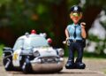 Osaka police arrest 41 over social media scam falsely promising high income from courses – 毎日新聞