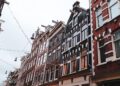 Amsterdam Netherlands Leads Sustainable Aviation Innovation as easyJet and Schiphol Airport Launch World’s First Electric TaxiBot Operations: New Update – Travel And Tour World
