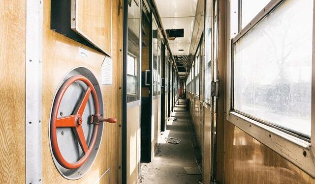 UK police investigate train crash that killed a driver and injured 80 – Australian Broadcasting Corporation