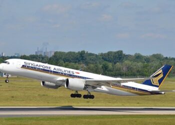 Singapore Airlines Joins Emirates, Etihad, Air Arabia and flydubai as Air Travel Enters a New Extreme Era of Luxury, Control and Airportless Global Flight Dominance – Travel And Tour World