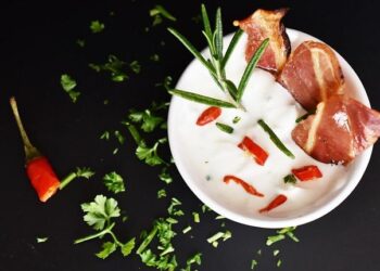 Chilies, Noodles, and Lamb: 11 Must-Eat Dishes in Xi’an From the Muslim Quarter and Beyond – Serious Eats