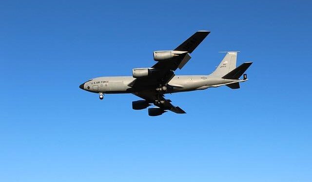 Chilean KC-135 refuels American F-35A fighters en route to FIDAE air show – FlightGlobal