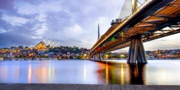 Exploring Istanbul, Turkey 🇹🇷 | Mosques, Food, Bazaar & Hidden Gems! Madhav Tiwari (x9dCTGkuqC) – Mshale