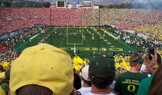 Oregon Ducks Release Tokyo Inspired Clothing Collection – Sports Illustrated