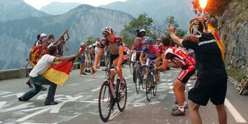 Alpe d’Huez → Paris, but with a twist: this is the Tour de France peloton’s 24-hour itinerary – IDLprocycling.com