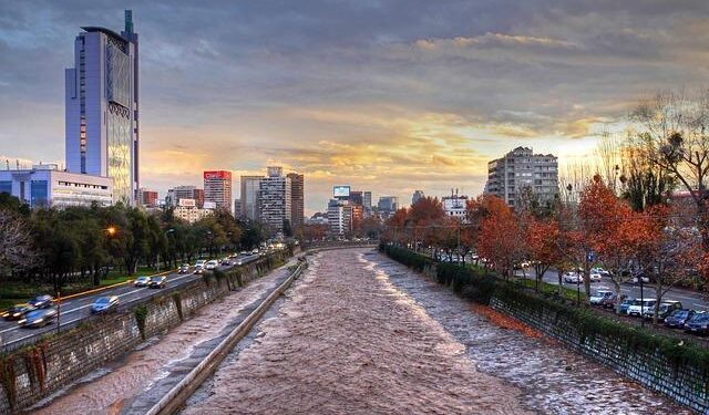 Gallery of Mapocho Vivo: A project that seeks to rehabilitate the urban riverbed of Santiago, Chile – 4 – ArchDaily